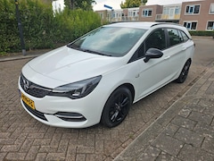Opel Astra Sports Tourer - 1.2 Edition
