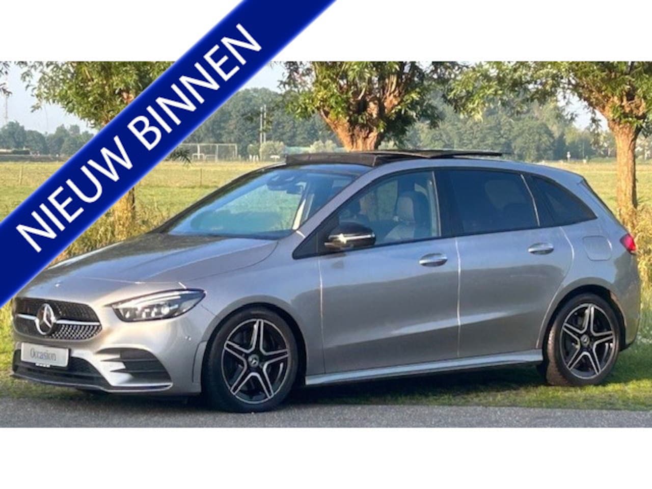Mercedes-Benz B-klasse - 200 AMG LINE AUTOMAAT 1E EIGENAAR!! NAVIGATIE WIDESCREEN, LEER, MEMORY STOELEN, STOELVERWA - AutoWereld.nl