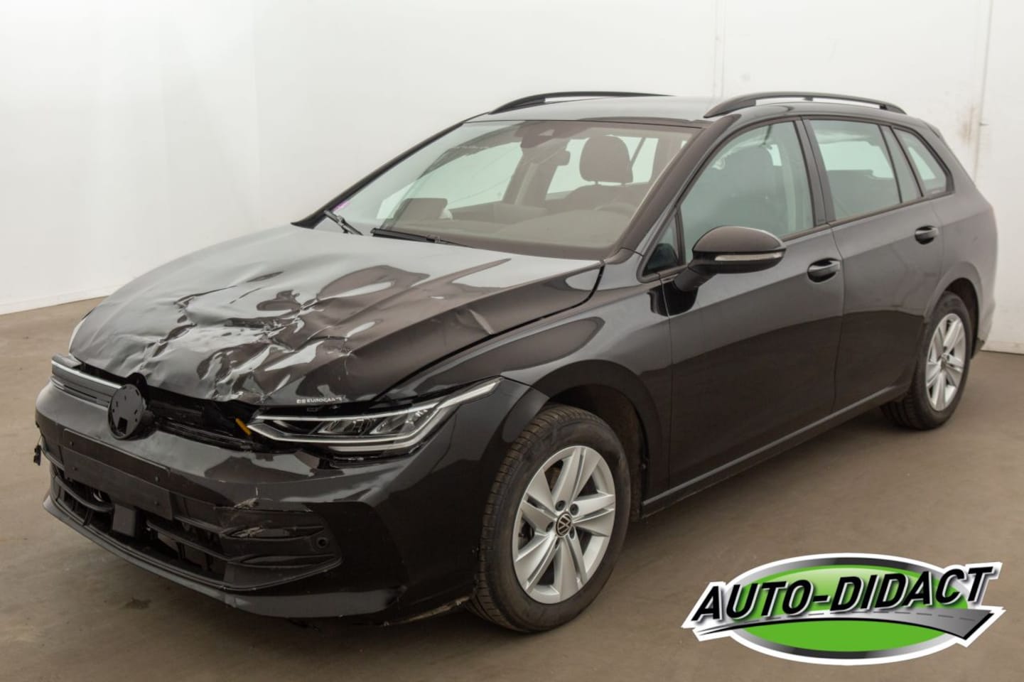 Volkswagen Golf Variant - 1.5 22.362 km Digi Dash Clima Navi Camera - AutoWereld.nl