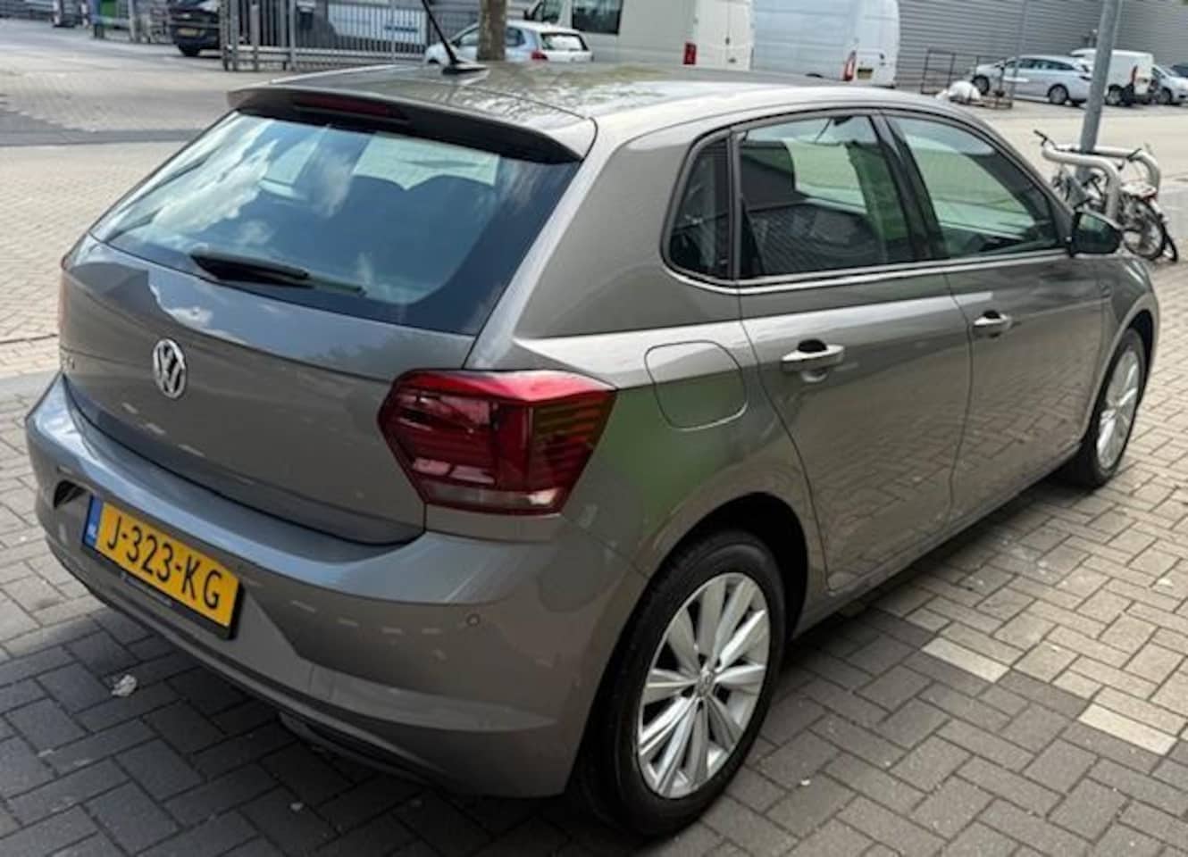 Volkswagen Polo - 1.0 TSI Highline Business R / Automaat - AutoWereld.nl