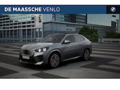 BMW iX2 - eDrive20 High Executive M Sport / Panoramadak / Trekhaak / Sportstoelen / M Adaptief onder