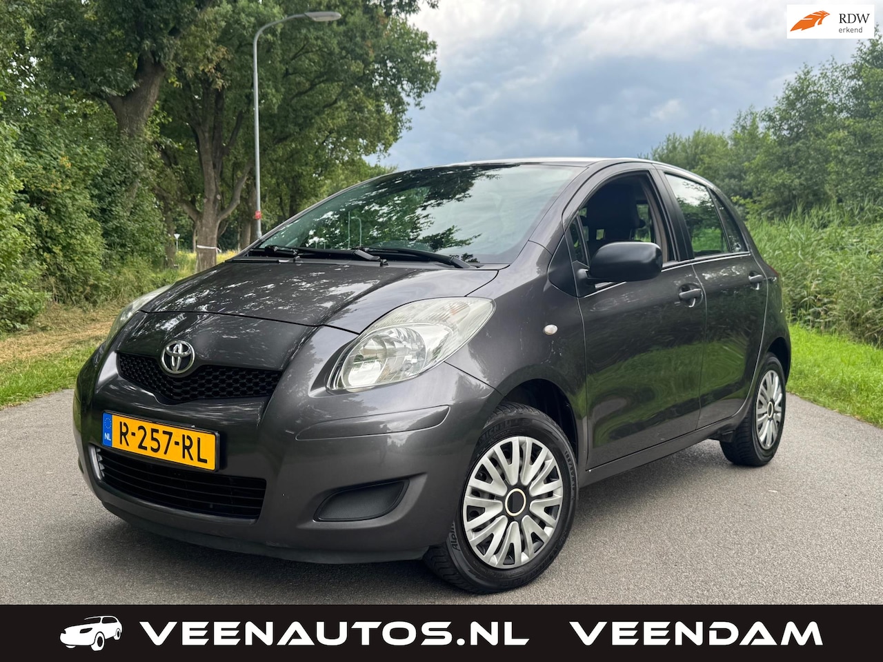 Toyota Yaris - 1.0 VVTi Acces Airco 5 Deurs Trekhaak - AutoWereld.nl
