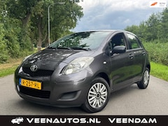 Toyota Yaris - 1.0 VVTi Acces Airco 5 Deurs Trekhaak
