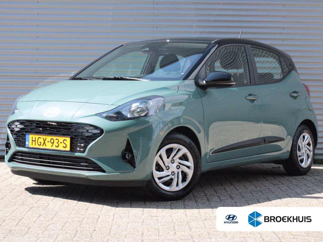 Hyundai i10 - 1.0 Comfort Smart | Achteruitrijcamera | Airco | Armsteun voor - AutoWereld.nl
