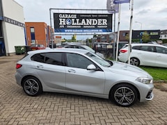 BMW 1-serie - 118i Executive Automaat / Carplay