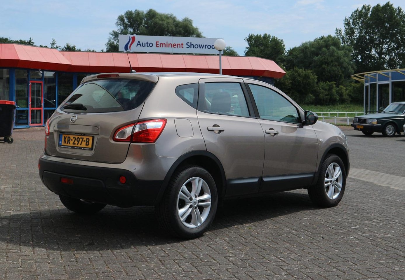 Nissan Qashqai - 2.0 Acenta Automaat Nieuwe APK - AutoWereld.nl