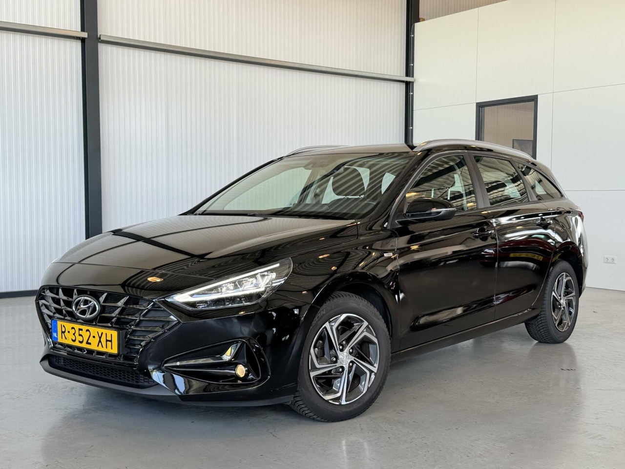 Hyundai i30 Wagon - 1.0 T-GDi MHEV Comfort Smart 1.0 T-GDi MHEV Comfort Smart - AutoWereld.nl
