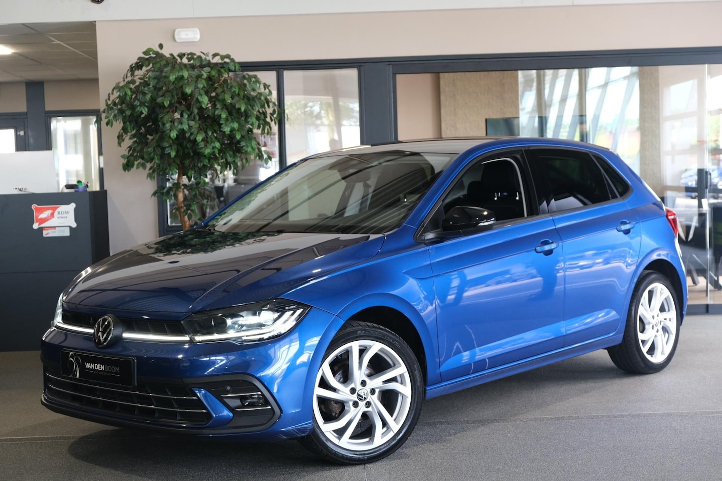 Volkswagen Polo - 1.0 TSI Style 95PK DSG IQ Led Navi Cam Alcantara - AutoWereld.nl