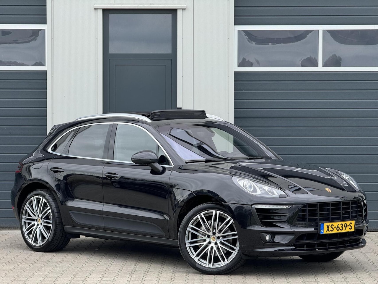 Porsche Macan - 3.0 S 340PK+ / Pano / Luchtvering / Trekhaak - AutoWereld.nl