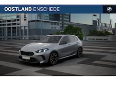 BMW 1-serie - 120 High Executive M Sport Automaat / Sportstoelen / Adaptieve LED / Head-Up / M Adaptief