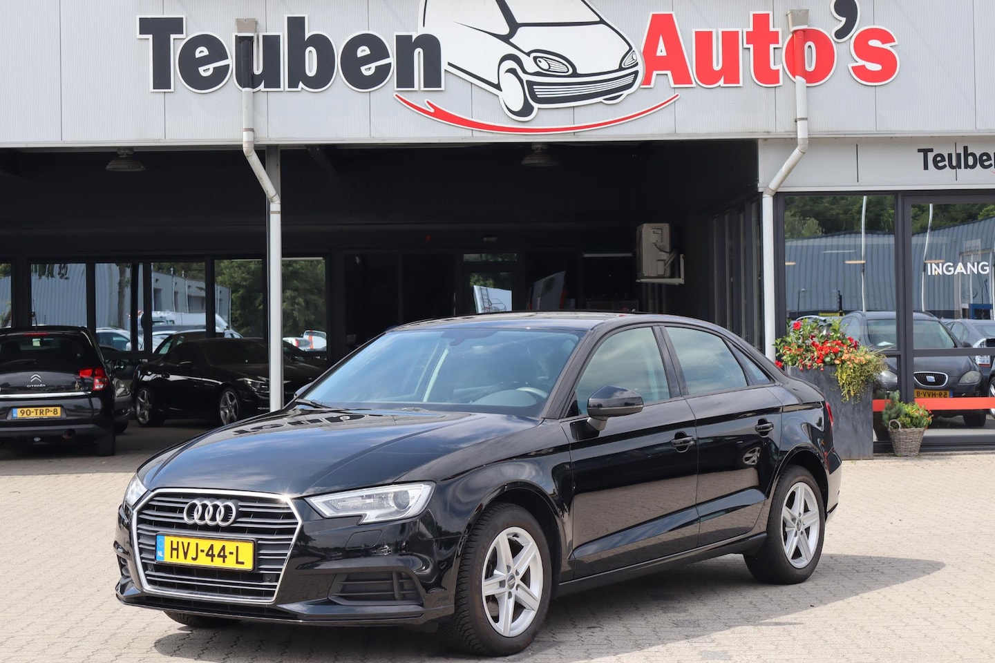 Audi A3 Limousine - 1.0 TFSI Airco, Navigatie, Stoelverwarming, Elektrische ramen - AutoWereld.nl