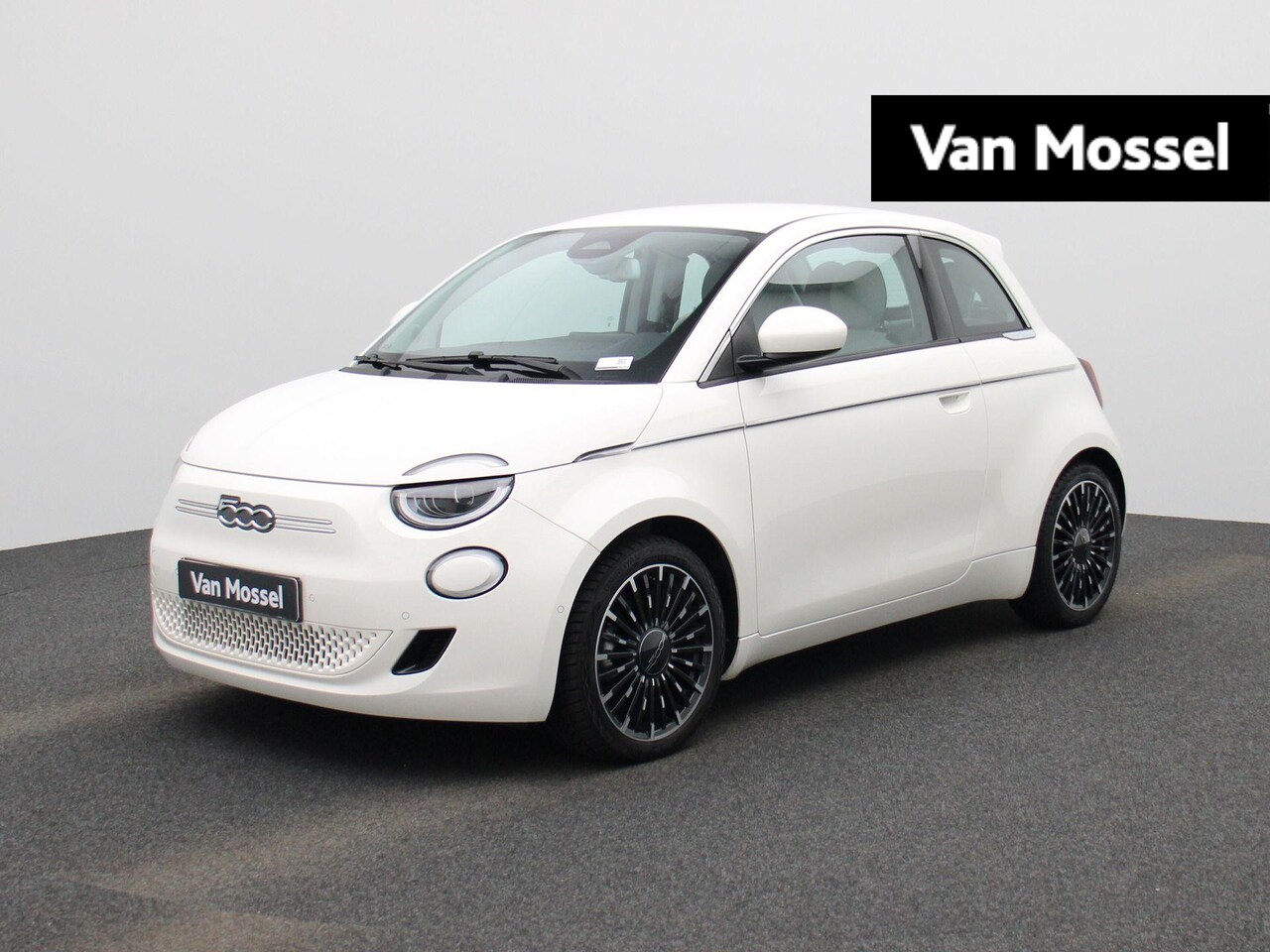 Fiat 500e - 3+1 La Prima 42 kWh - AutoWereld.nl