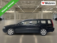 Volvo V70 - 2.4 Comfort Line Rijklaar+garantie, automaat, trekhaak