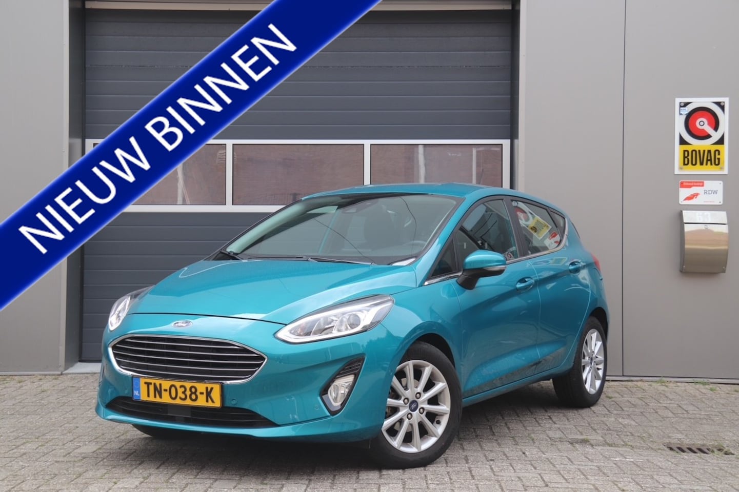 Ford Fiesta - 1.0 EcoBoost Titanium 1.0 EcoBoost Titanium, Stoel & Stuurverwarming, Camera - AutoWereld.nl