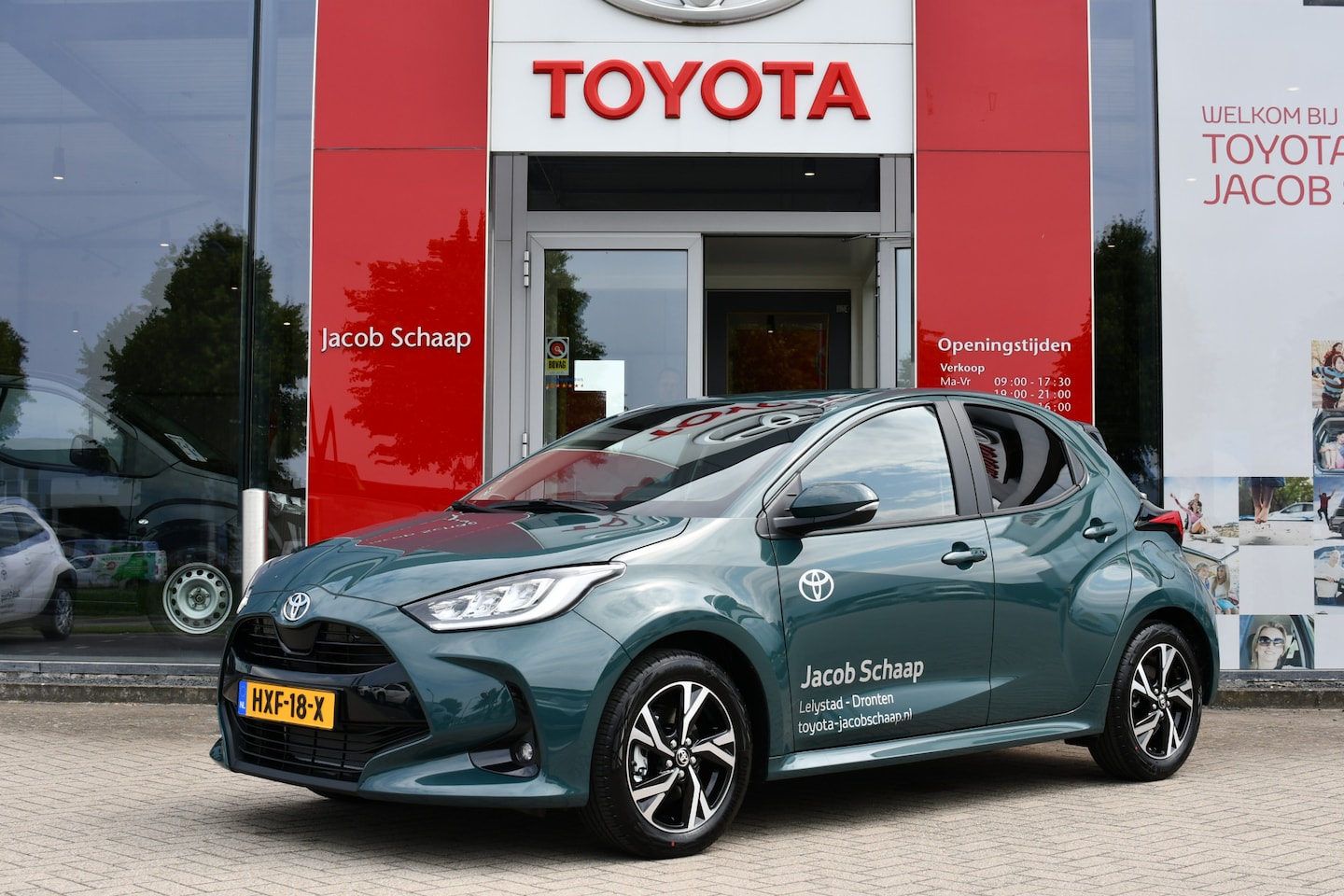 Toyota Yaris - 1.5 Hybrid 115 Dynamic Automaat 116pk Comfort Pack | Dodehoekdetectie | Cloud Navi | Parke - AutoWereld.nl