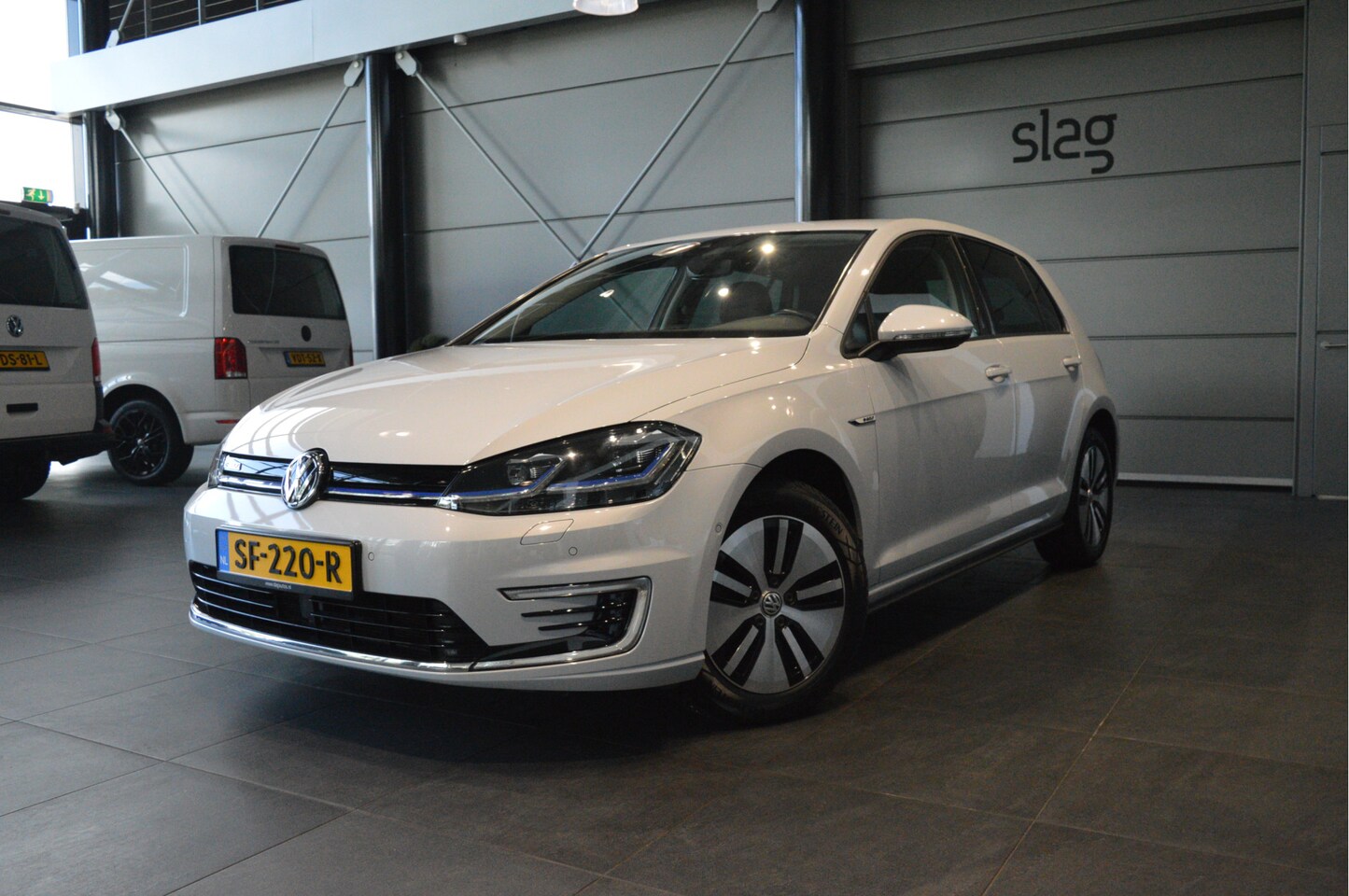 Volkswagen e-Golf - navi clima camera cruise pdc virtual cockpit !! - AutoWereld.nl