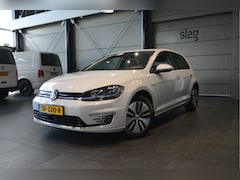 Volkswagen e-Golf - navi clima camera cruise pdc virtual cockpit