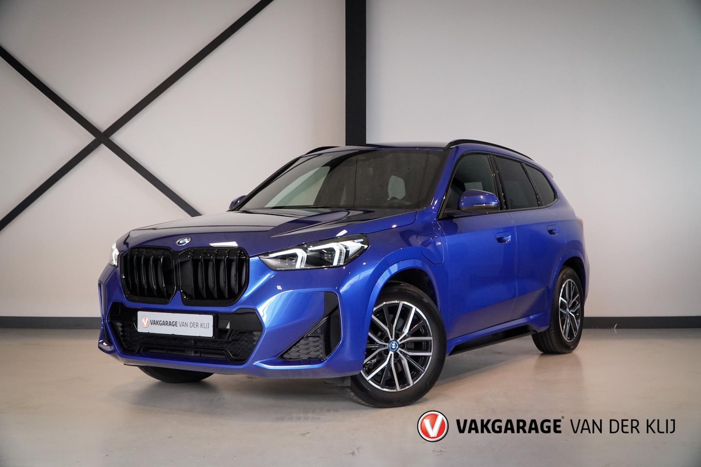 BMW X1 - XDrive30e M-Sport | Trekhaak | Driving Ass. + | Keyless | Camera | Adapt. M Onderstel | St - AutoWereld.nl