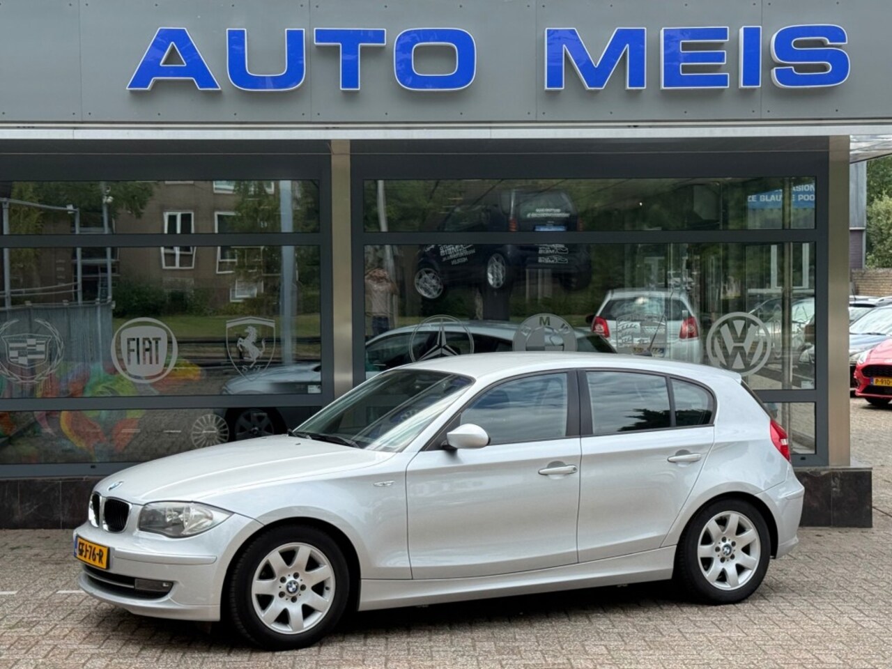 BMW 1-serie - 116I Business Line Airco Stoelverw. PDC - AutoWereld.nl