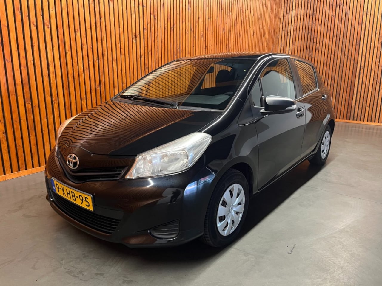 Toyota Yaris - 1.0 VVT-I 5 DRS COMFORT / AIRCO - AutoWereld.nl