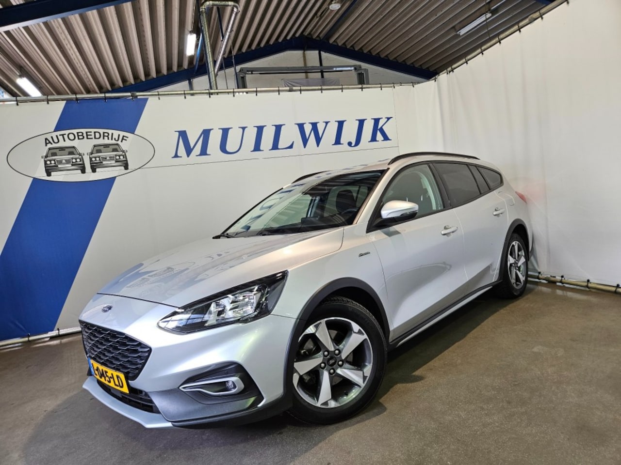 Ford Focus Wagon - Wagon 1.0 EcoBoost Hybrid Active Business / Trekhaak / Camera / NL Auto - AutoWereld.nl