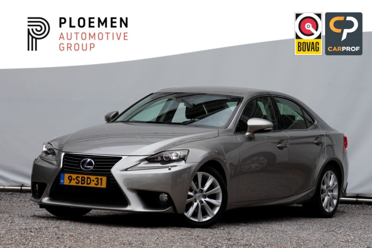Lexus IS - 300H First Edition - 223 pk **Dealeronderhouden / Camera / Navi - AutoWereld.nl
