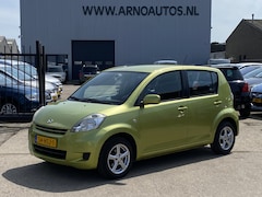 Daihatsu Sirion 2 - 1.0-12V Premium 5-DEURS, AIRCO IJSKOUD, 155.930 KM NAP, 2E EIGENAAR, STUURBEKRACHTIGING, 4