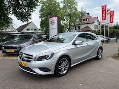 Mercedes-Benz A-klasse - 180 EDITION / NAVI / CRUISE CTR. / AIRCO / TREKHAAK / 17'' LMV / PDC
