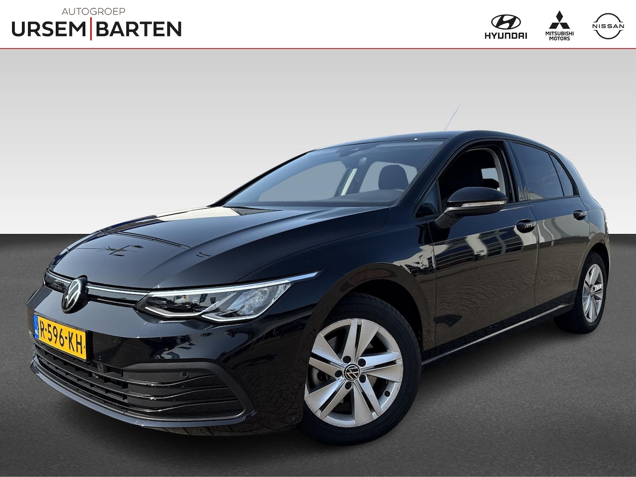 Volkswagen Golf - 1.0 TSI Life  | navigatie | ACC | LED | Apple Carplay/Android Auto - AutoWereld.nl