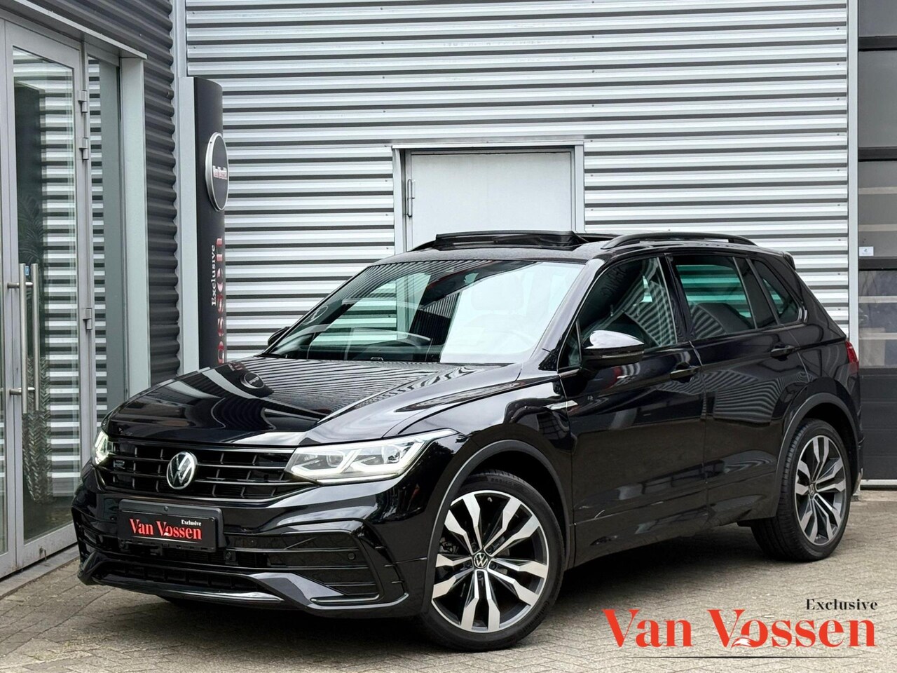 Volkswagen Tiguan - 1.5 TSI 3X R-Line|PANO|ACC|360 CAMERA|SFEERVERLICHTING|HEADUP - AutoWereld.nl