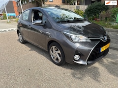 Toyota Yaris - 1.5 Hybrid Trend Bi-Tone