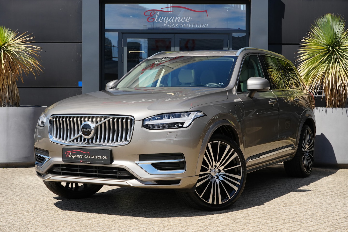 Volvo XC90 - 2.0 T8 Recharge AWD Inscription 392pk Panoramadak/HarmanKardon/360Camera - AutoWereld.nl