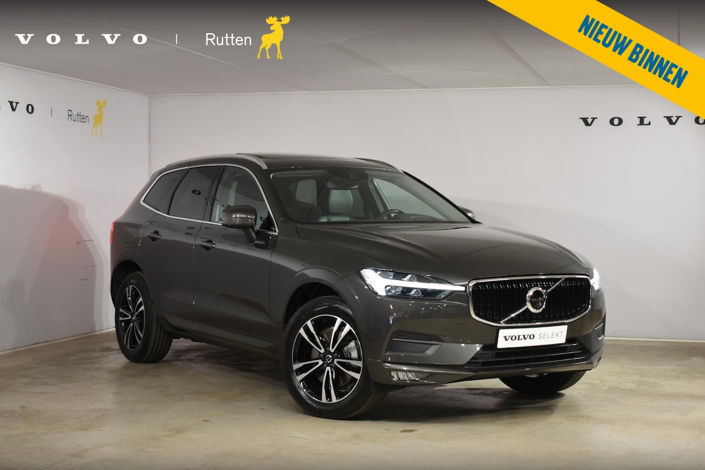 Volvo XC60 - B5 250PK Momentum Exclusive / Navigatie / Adaptieve Cruisecontrol / 360 Camera / Head Up D - AutoWereld.nl