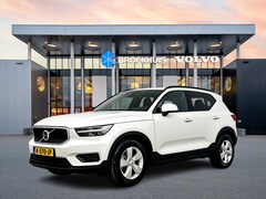 Volvo XC40 - T2 Momentum Core | 17' | Leder / Nubuck bekleding | Stoel/stuurverwarming | Achterbank ver