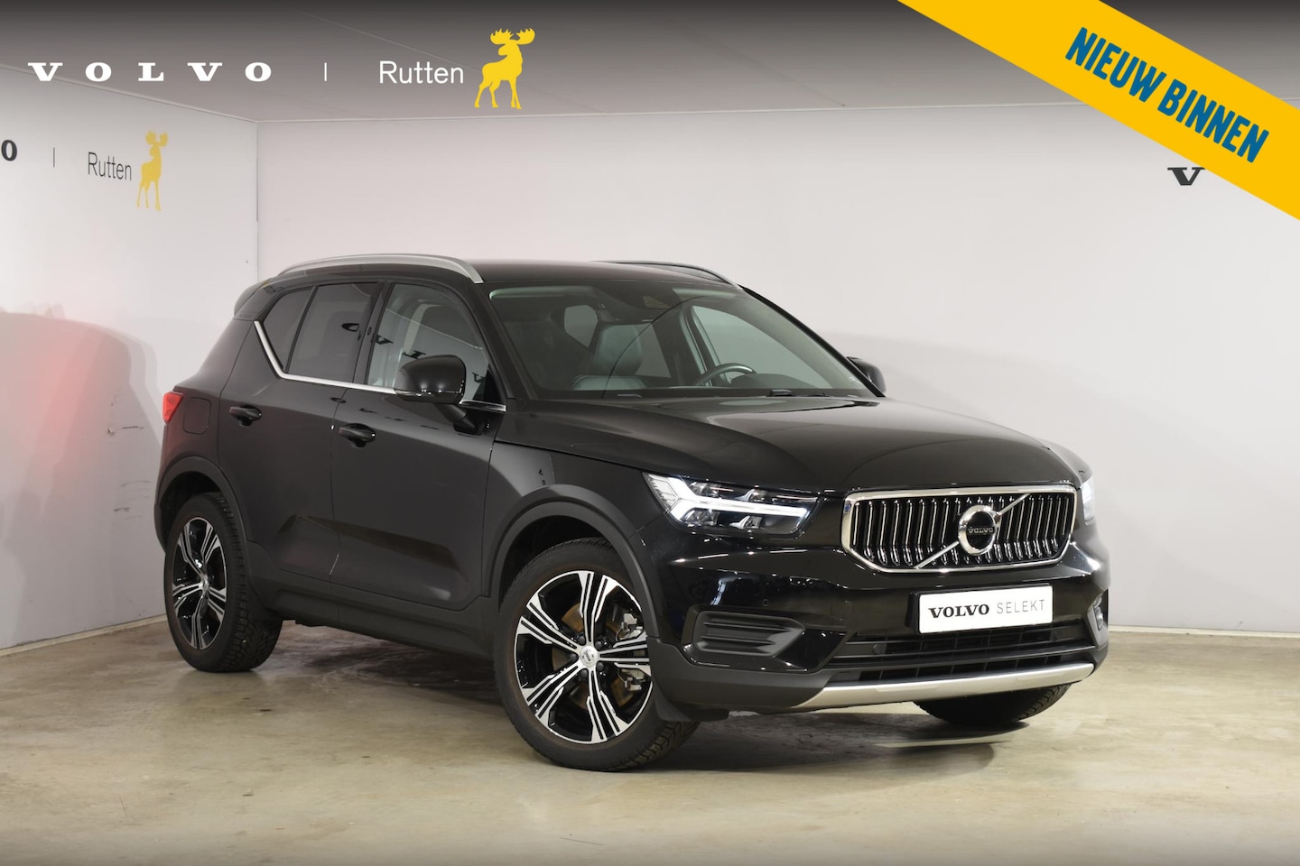 Volvo XC40 - T4 211PK Automaat Recharge Inscription / Navigatie / Camera / Parkeersensoren / Adaptieve - AutoWereld.nl