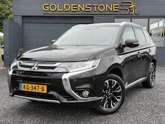 Mitsubishi Outlander - 2.0 PHEV Executive Edition Navi, Camera, Alcantara, Trekhaak, Stoelverkoeling, Stoelverwar