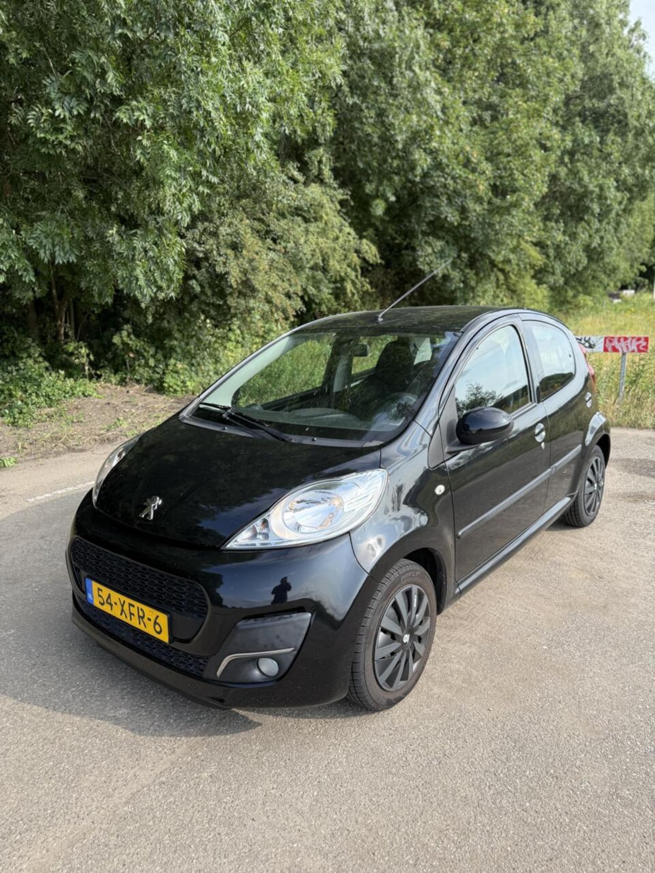 Peugeot 107 - 1.0 5-deurs Volledig onderhouden AIRCO/AUX - AutoWereld.nl