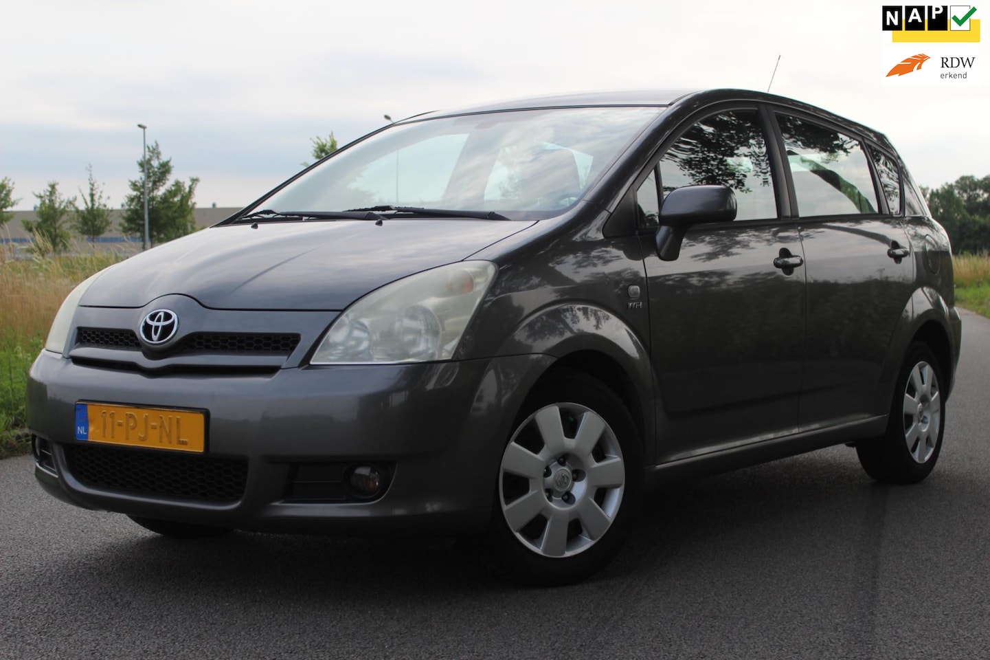Toyota Corolla Verso - 1.8 VVT-i Sol 129 pk | CLIMATE CONTROLE | TREKHAAK | - AutoWereld.nl