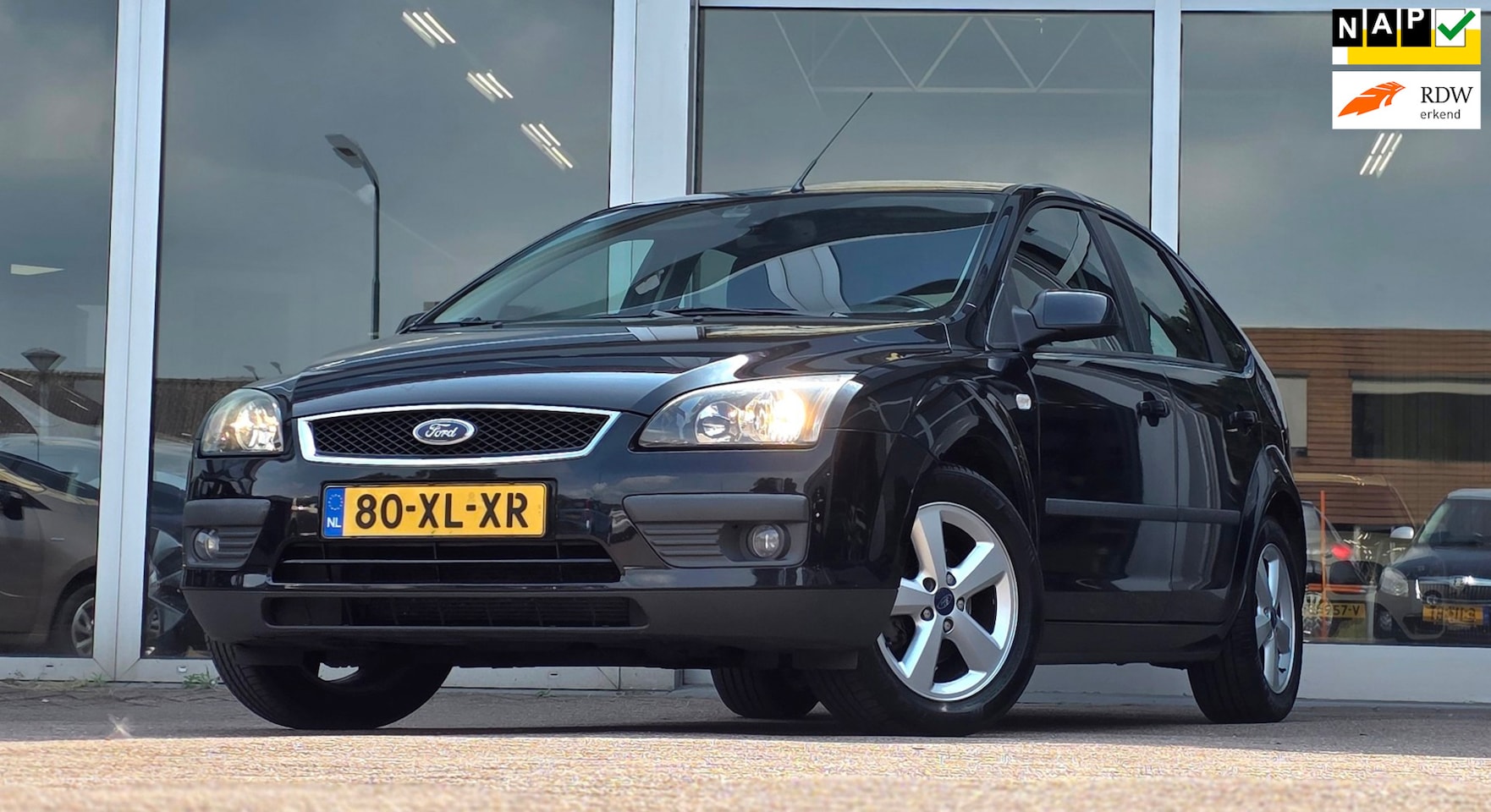 Ford Focus - 1.6-16V Futura 1e Eigenaar 100% Dealer Onderhoud Cruise Control Airco - AutoWereld.nl