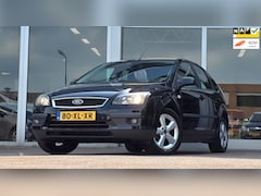 Ford Focus - 1.6-16V Futura 2e Eigenaar 100% Dealer Onderhoud Cruise Control Airco
