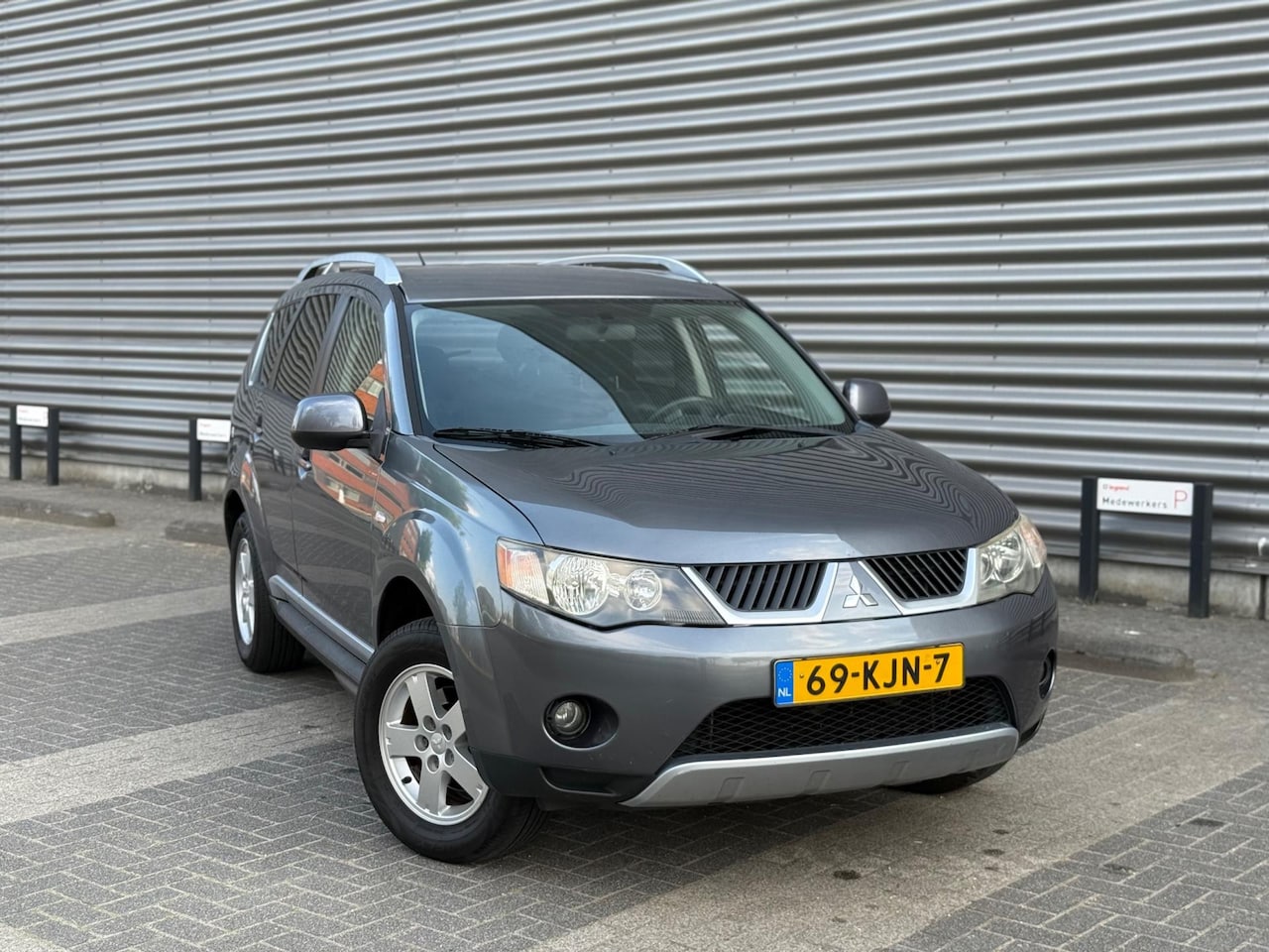 Mitsubishi Outlander - 2.4 Inspire Special Edition (bj 2010) Airco/Lmv/Nieuwe APK - AutoWereld.nl