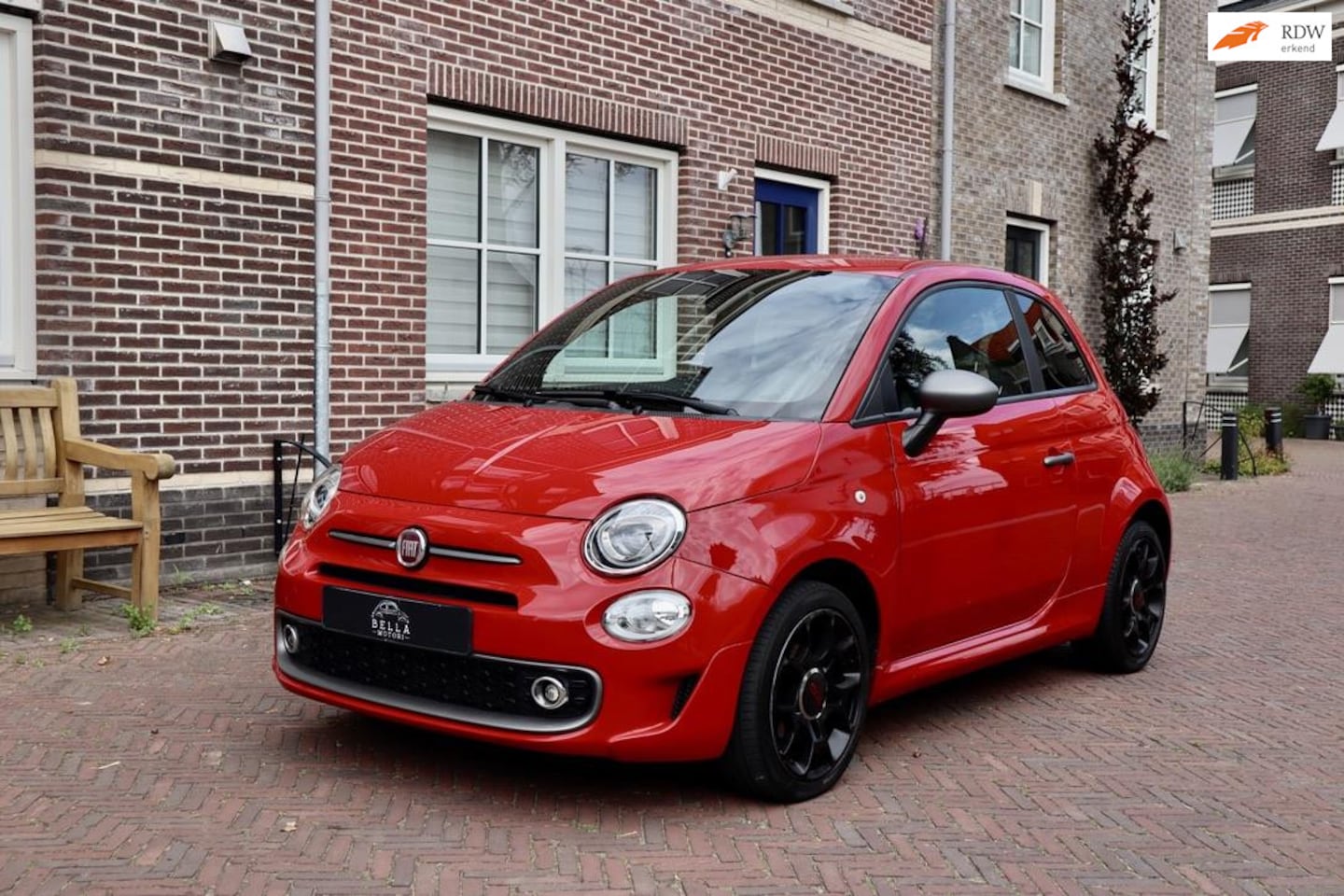 Fiat 500 - 1.2 S | Sportpakket | Uconnect 7” | Rosso Corsa | Parkeersensoren | Bouwjaar: 2016 | Kilom - AutoWereld.nl