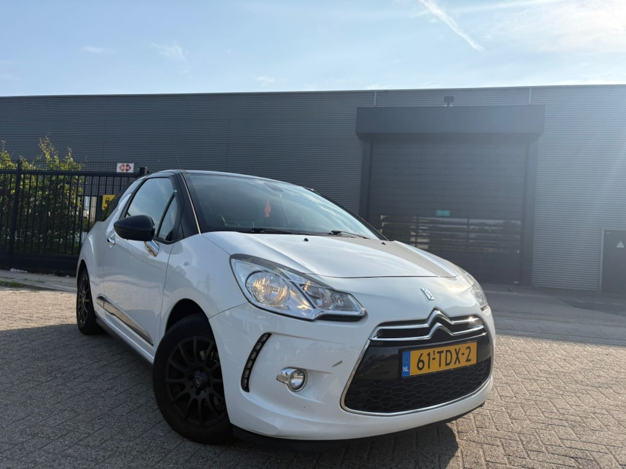 Citroën DS3 - 1.6 e-HDi Cruise|Clima So Chic 2012 - AutoWereld.nl