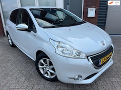 Peugeot 208 - 1.2 PureTech Style Pack / Riem v.v / Navi / PDC / Clima / Cruise / NAP