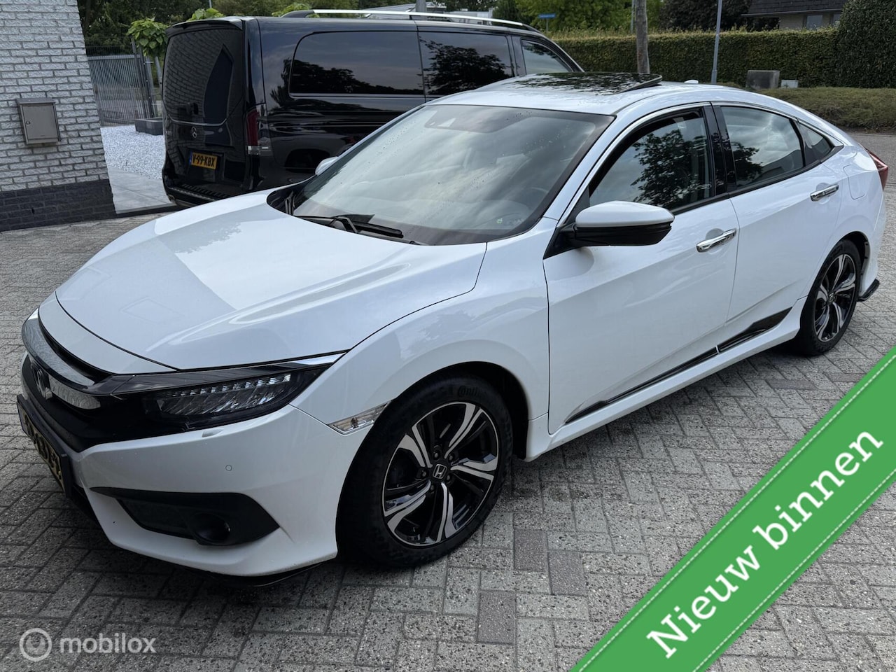 Honda Civic - 1.5 i-VTEC Executive LEER / AUTOMAAT / DAKJE - AutoWereld.nl