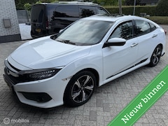 Honda Civic - 1.5 i-VTEC Executive LEER / AUTOMAAT / DAKJE