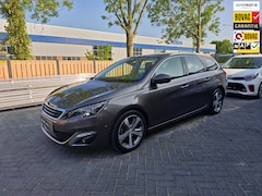 Peugeot 308 SW - 1.2 PureTech Allure met panoramadak