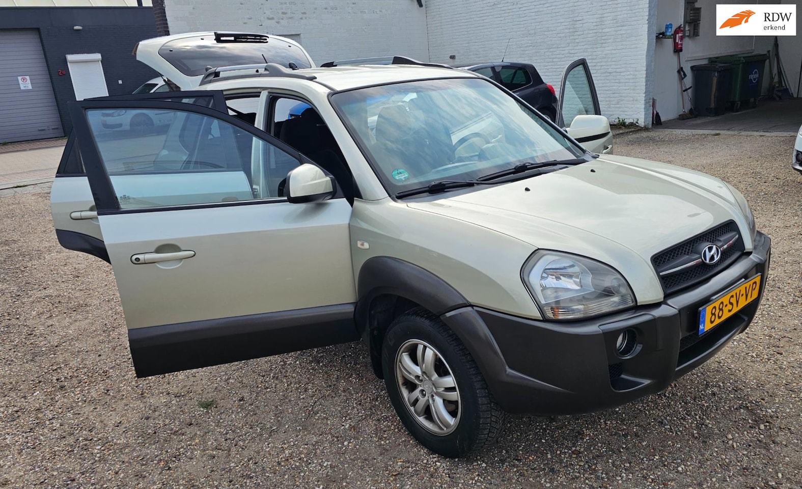 Hyundai Tucson - 2.0i Dynamic ZEER NETJES - AutoWereld.nl