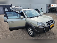 Hyundai Tucson - 2.0i Dynamic ZEER NETJES