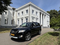 Toyota RAV4 - 2.0 VVTi AUT, HALFLEDER, Executive Business
